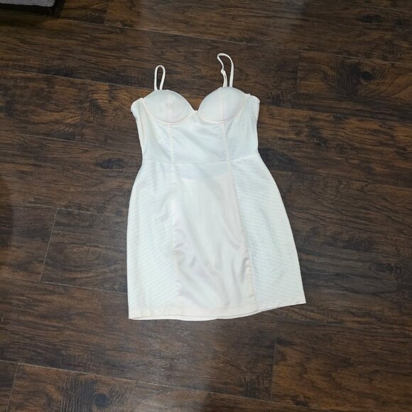 TOBI White Satin Dress - Picture 2 of 3